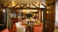 Hôtel de La Croix d'Or Hotels in Le Val-Saint-Père