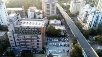 Apricot Hotel Ahmedabad - Bares