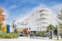 Golden Tulip Lyon Ouest Techlid - Hotel & Spa Hotels in Dardilly
