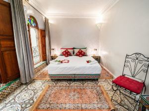 Riad Taj Salma