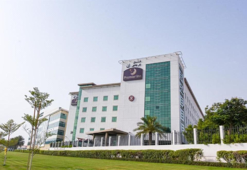 2. 프리미어 인 두..