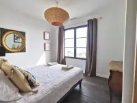 Casa Lunga in Erbalunga - A Stone's Throw from the Beach Hotels in 