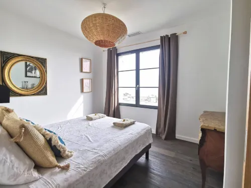 Casa Lunga in Erbalunga - A Stone's Throw from the Beach - Villas