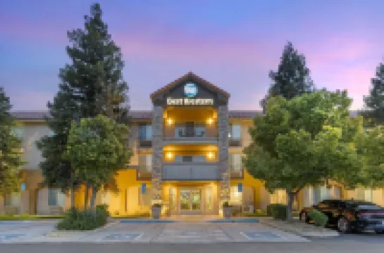 Comfort Inn & Suites Visalia - Sequoia