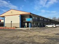 Motel 6 Oklahoma City, OK - Frontier City Hoteles cerca de Parque temático Frontier City