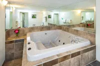 Comfort Inn & Suites - Kylpyammeita