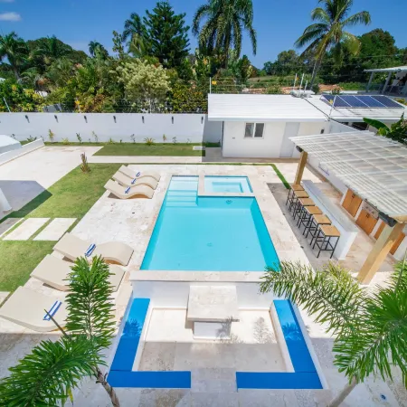 Green Palace - 7Br Luxury Villa in Sosua 3Mins from Strip Plus 24hr Security