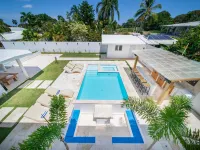 Green Palace - 7Br Luxury Villa in Sosua 3Mins from Strip Plus 24hr Security - Villas