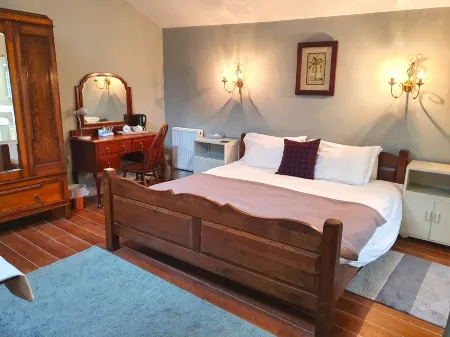 Holmwood House Guest Accommodation