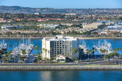Hilton San Diego Airport/Harbor Island