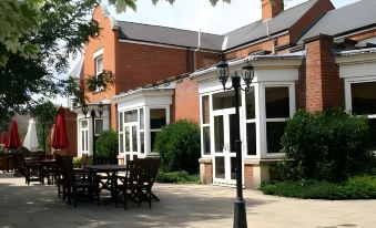 Woodlands Hotel