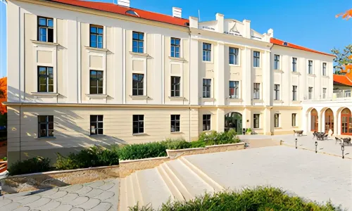Anna Grand Hotel