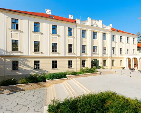 アンナ グランド ホテル バラトンフレドのホテル