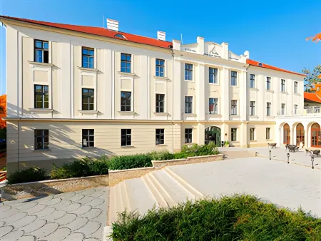 Anna Grand Hotel