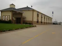 Baymont by Wyndham Morton Hotels in Elm Grove Township