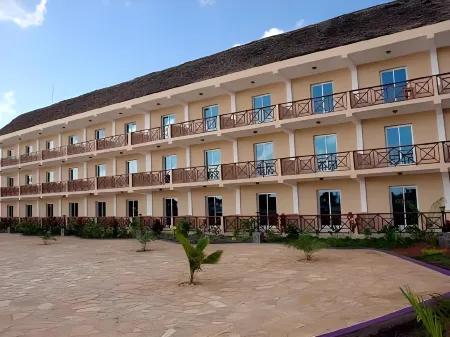 South Beach Resort Отели в г. Temeke