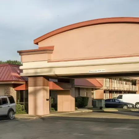Express Inn & Suites