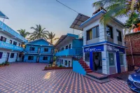 Sai Sagar Beach Niwas Hotels near Talashil Beach