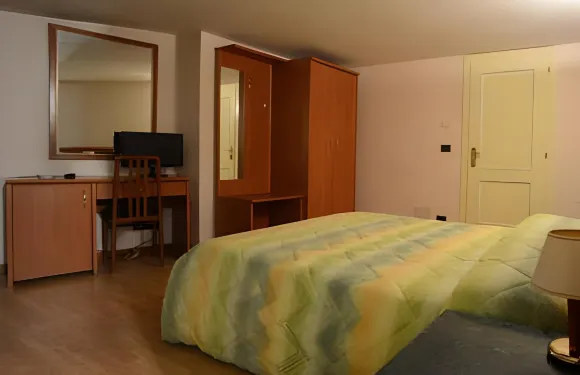 達羅維利諾餐廳酒店