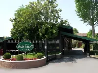 Motel Hotel Charlie
