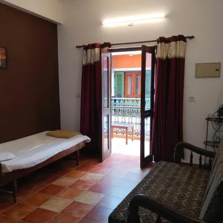 Smiley Holidays Serviced Apartments