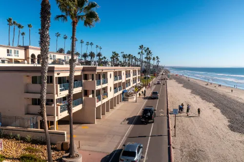 Southern California Beach Club Hotels in Oceanside