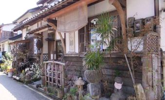 Yunaka