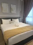 Zulanie Suite @ Troika Residence, Wifi & Netflix Hotels in Kota Bharu