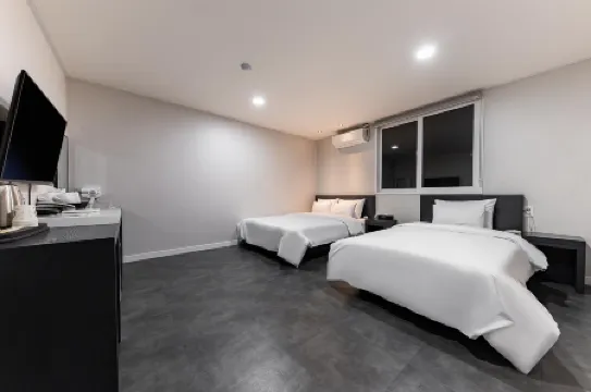 Seosan S Self Check-in Hotel