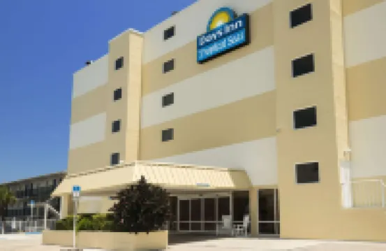 Days Inn by Wyndham Daytona Oceanfront Hotel di 