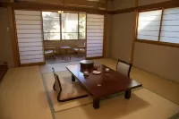 Sizukanaoyado Kagami Hotels in Shimojo