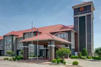 La Quinta Inn & Suites by Wyndham Weatherford Hotels in Weatherford