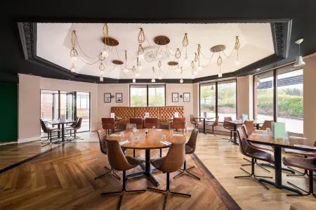 Holiday Inn Glasgow - East Kilbride Отели в г. Ньютон Мернс