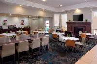 Residence Inn by Marriott Atlanta Airport North/Virginia Avenue - Aamiainen