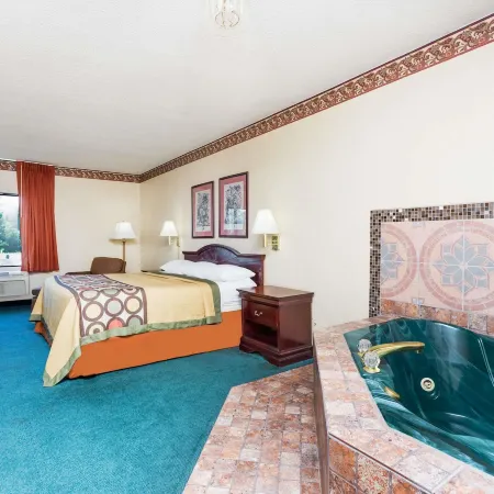 Super 8 by Wyndham Piedmont Greenville Area