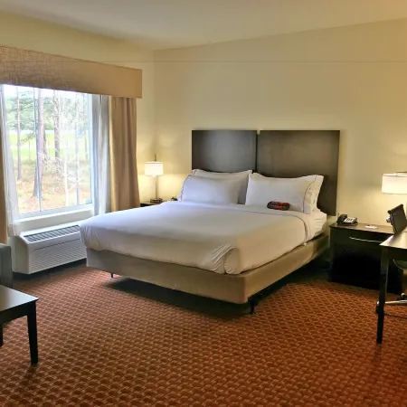 Holiday Inn Express DEFUNIAK SPRINGS by IHG