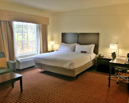 Holiday Inn Express DEFUNIAK SPRINGS by IHG Hotels in DeFuniak Springs