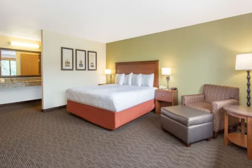 AmericInn by Wyndham Calumet - Wifi