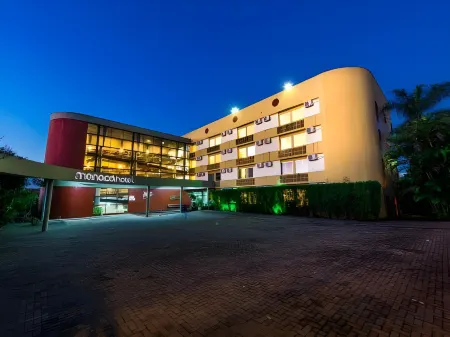 Continental Inn Отели рядом с достопримечательностью «Eu amo Foz do Iguacu»