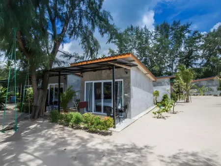 SeaEsta Beach Отели рядом с достопримечательностью «Пханган»