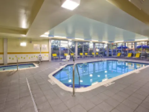 Fairfield Inn & Suites Plattsburgh 克林頓縣酒店