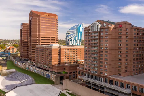 Cincinnati Marriott at RiverCenter - parking