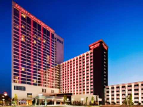 Sheraton Greensboro at Four Seasons Hotels in Guilford County