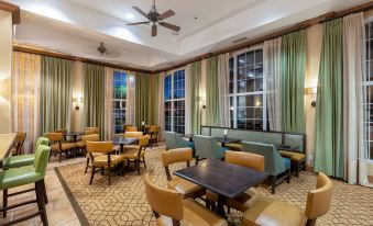 Hampton Inn & Suites Austin-Airport