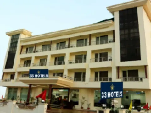 Evoke Lifestyle โรงแรมในกัตรัช