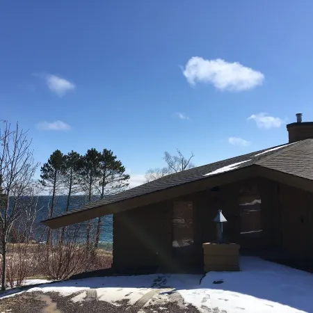 Private End Condo on Superior w/ Panoramic Views!  Fireplace & Private Sauna!