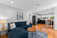 Beach Cottage - excellent Gulf Shores location with easy beach access