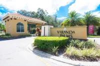 Spacious Bowling Villa,  Lake Views, 14 Bdr/14bath, close to Disney, Sleeps 38