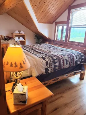 Rustic 1 bedroom, 1 bath, 2 minutes from the West Glacier Park Hotels in der Nähe von Glacier-Nationalpark