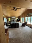 Spacious lakefront cabin on beautiful sand bottom Leader Lake.